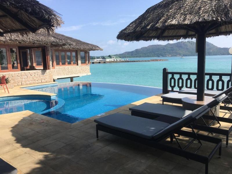 Cote Jardin - Chalets Cote Mer Baie Sainte Anne Exteriér fotografie