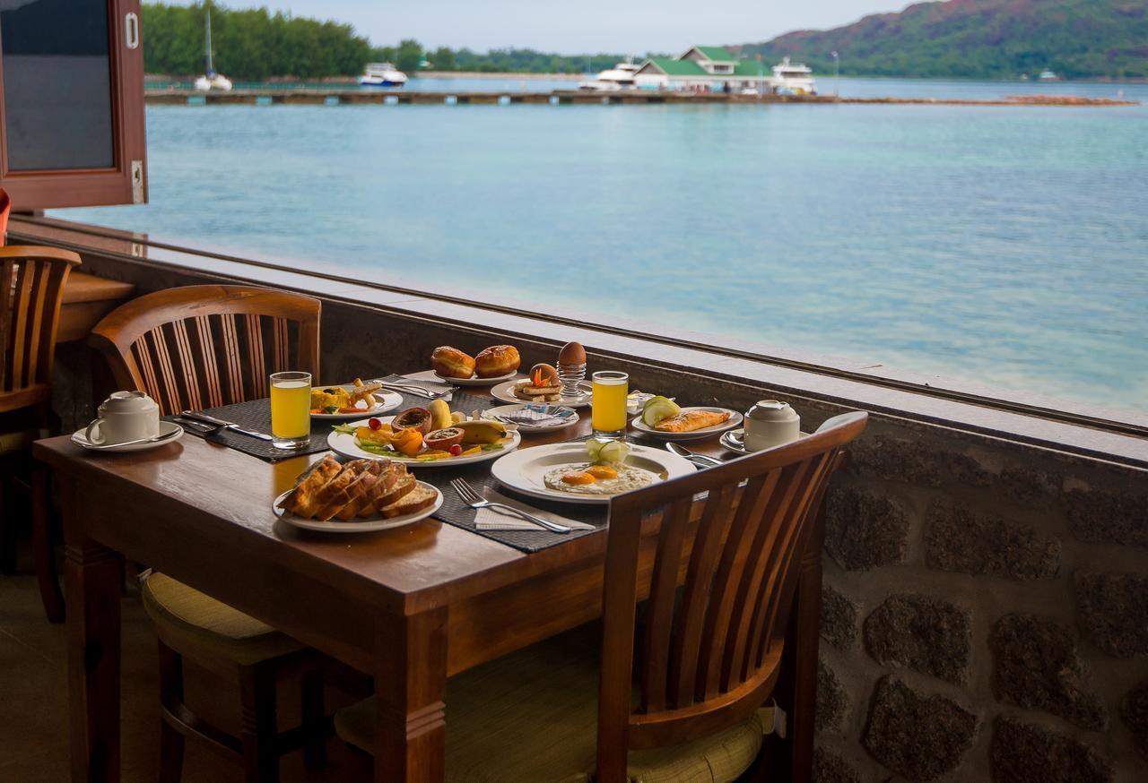 Cote Jardin - Chalets Cote Mer Baie Sainte Anne Exteriér fotografie